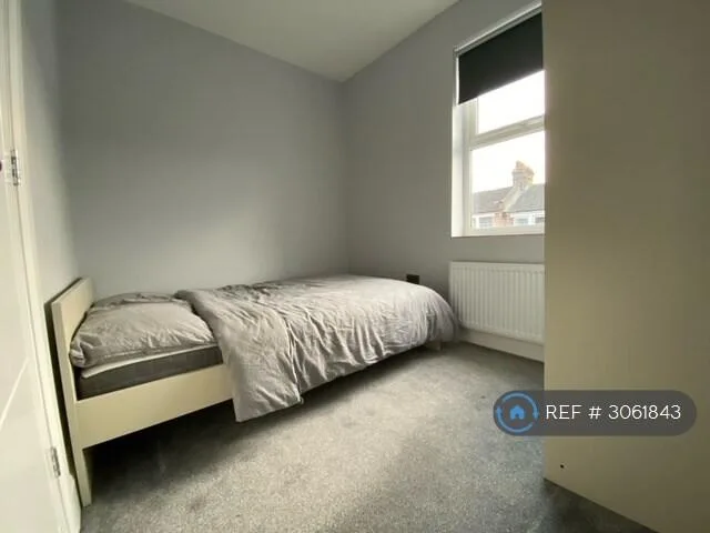 3 bedroom maisonette for rent