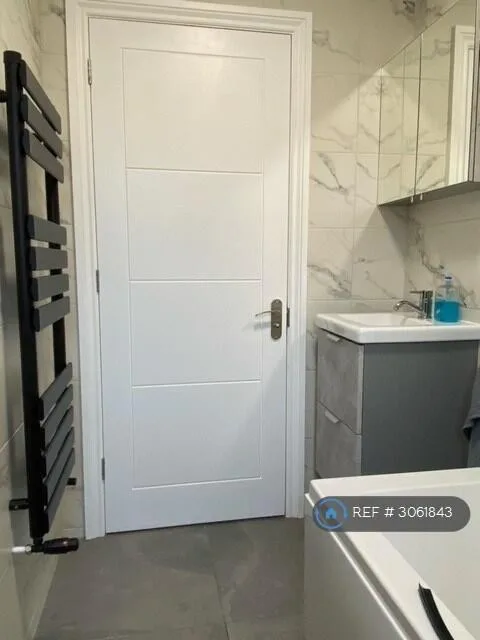 3 bedroom maisonette for rent