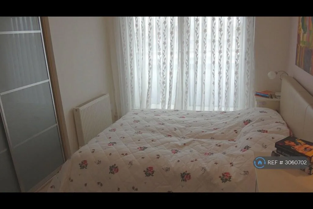 2 bedroom penthouse for rent
