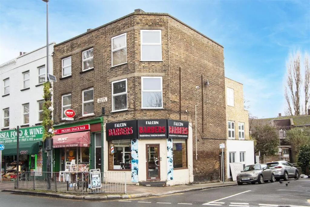 Studio flat for rent