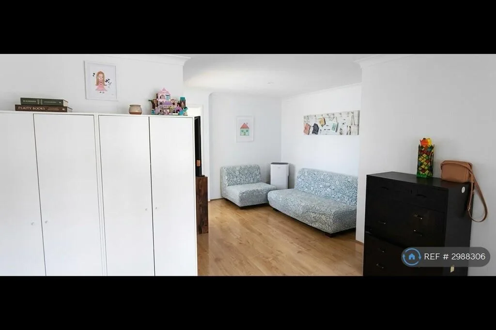 1 bedroom maisonette for rent