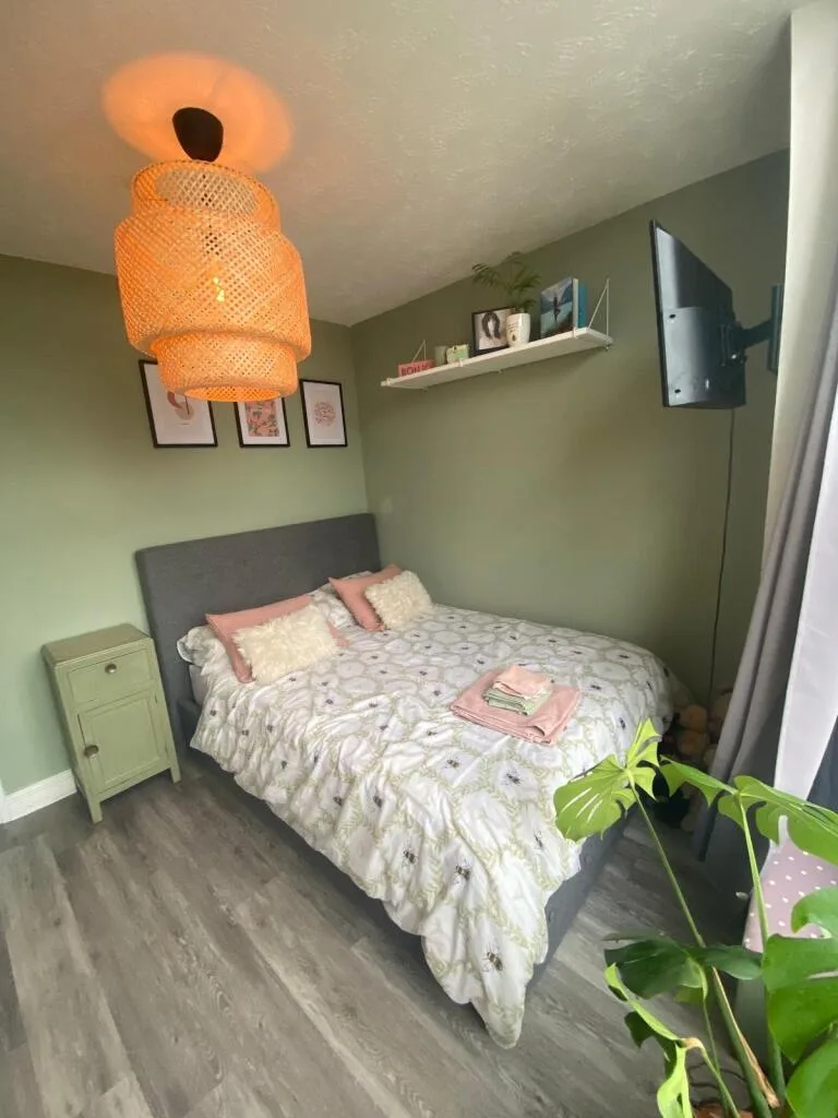 2 bedroom apartment for rent