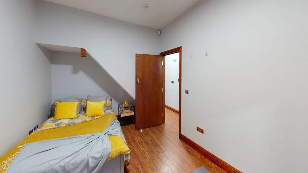 7 bedroom house for rent