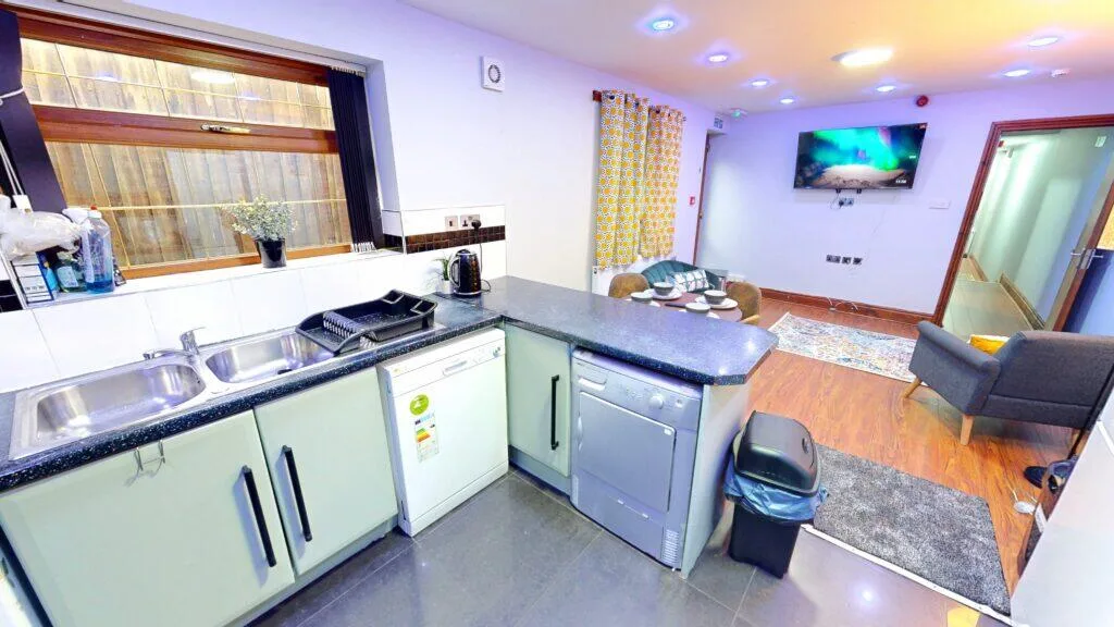 7 bedroom house for rent