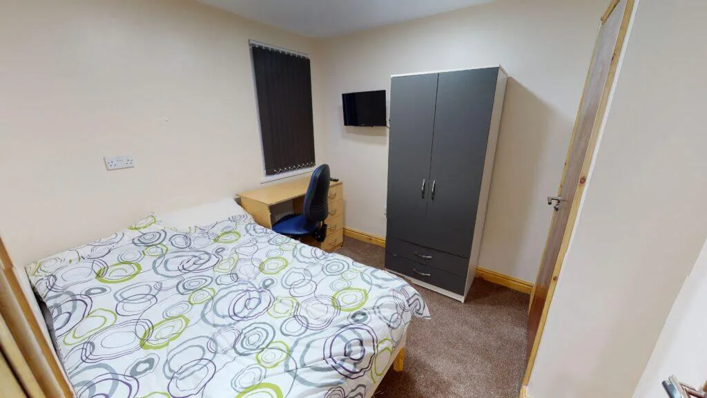 9 bedroom house for rent