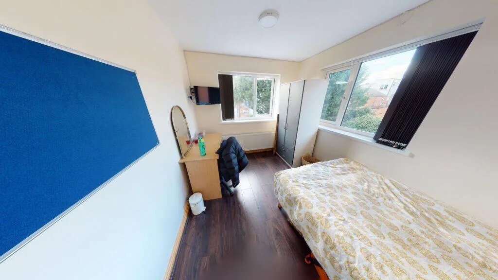 9 bedroom house for rent