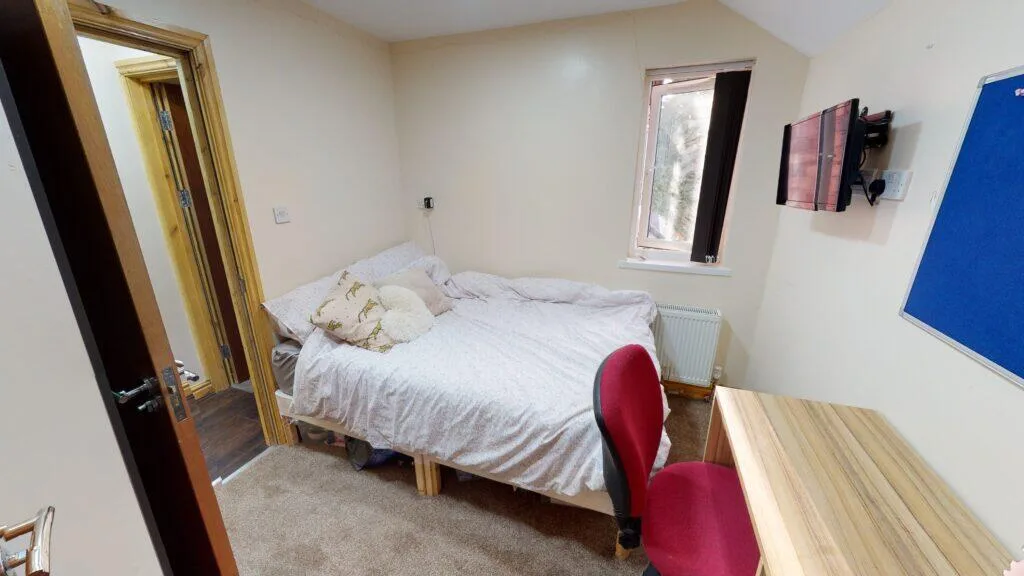 9 bedroom house for rent