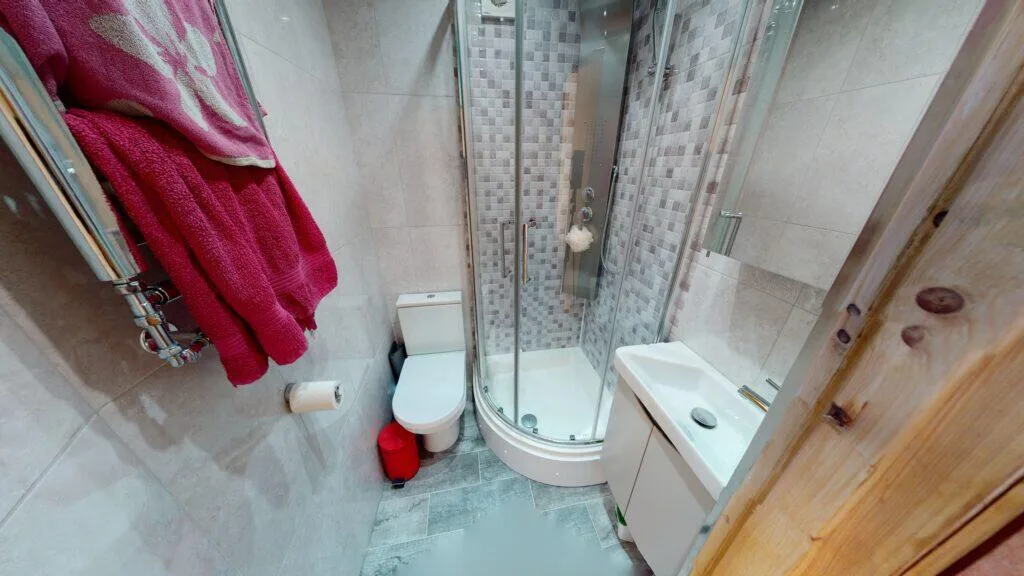 9 bedroom house for rent