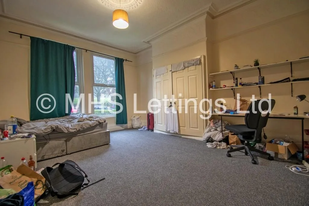 12 bedroom terraced house for rent