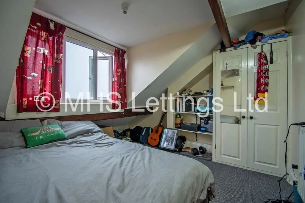 12 bedroom terraced house for rent