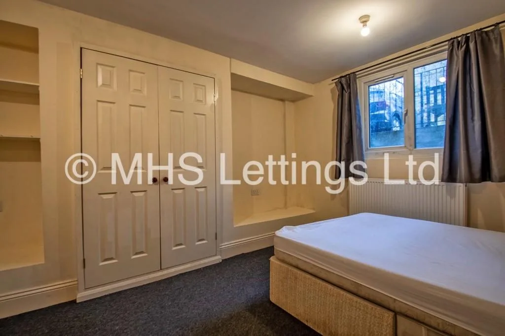 10 bedroom terraced house for rent