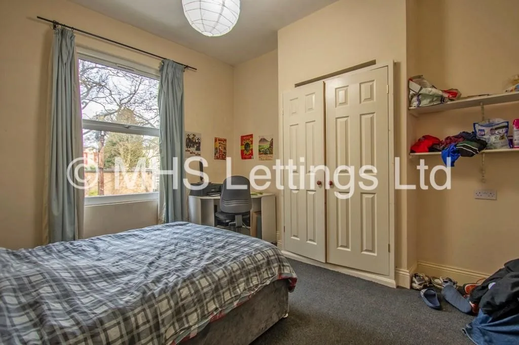 10 bedroom terraced house for rent