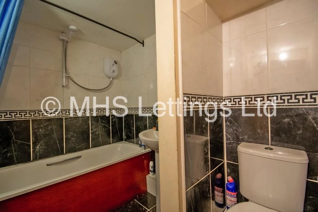 10 bedroom terraced house for rent