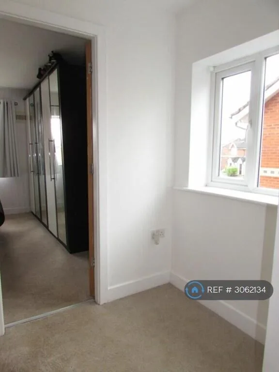 2 bedroom semi-detached house for rent