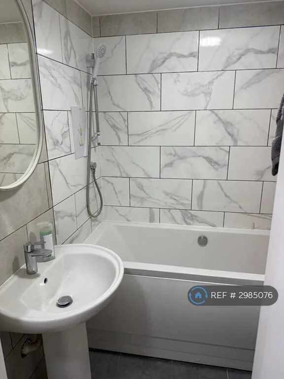 2 bedroom bungalow for rent