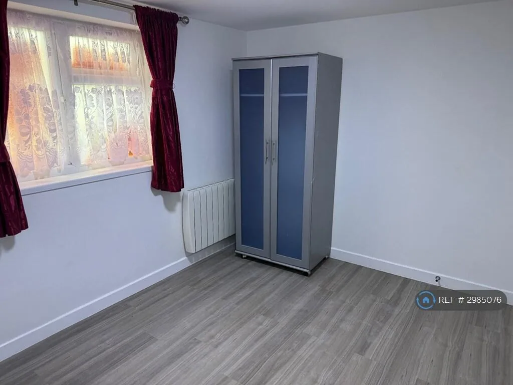 2 bedroom bungalow for rent