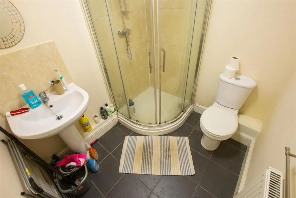 7 bedroom house for rent