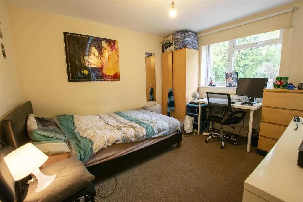 7 bedroom house for rent