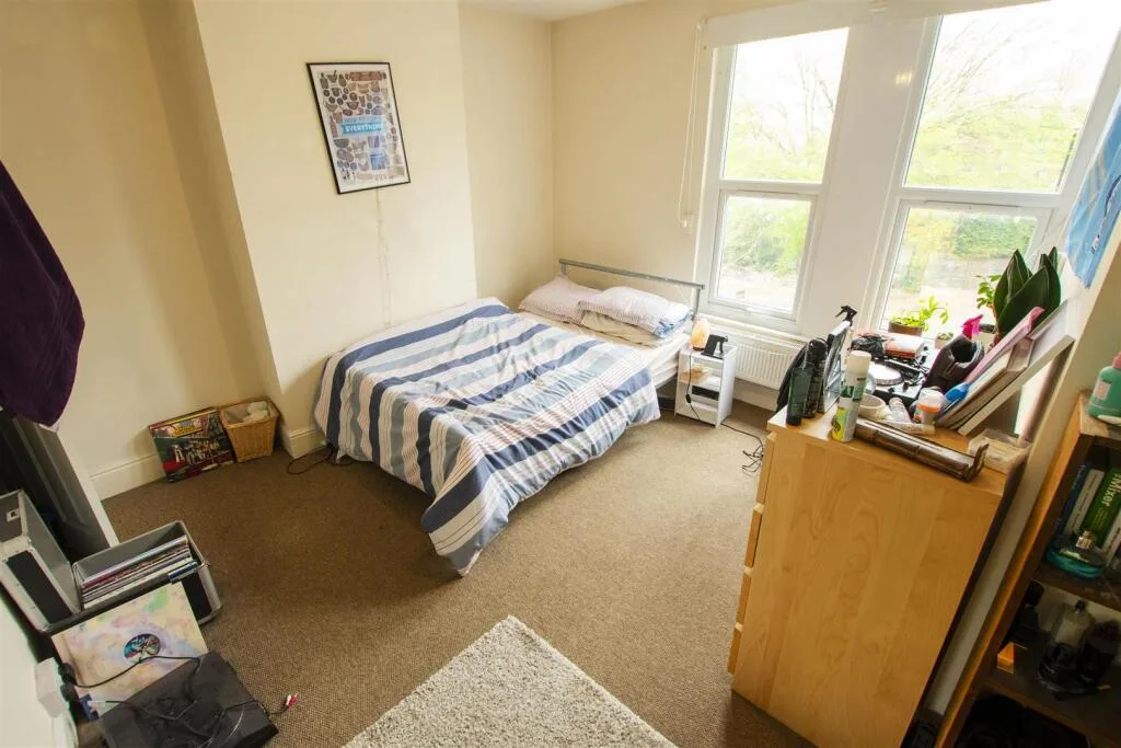 7 bedroom house for rent