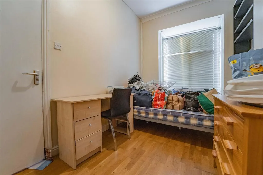 5 bedroom house for rent