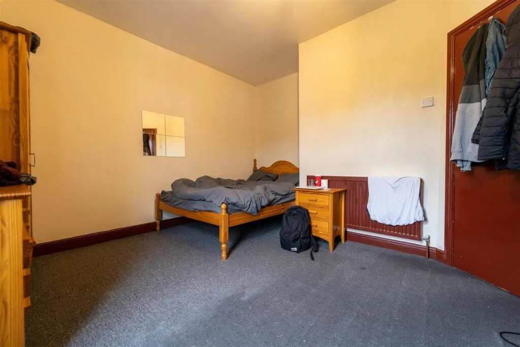 5 bedroom house for rent