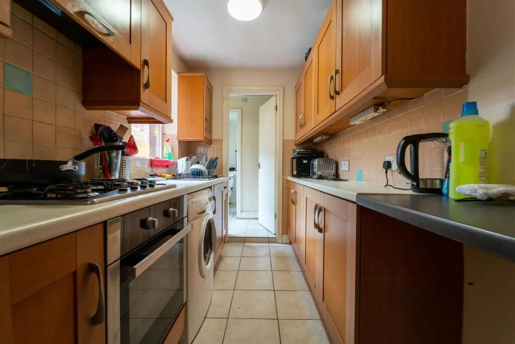 5 bedroom house for rent