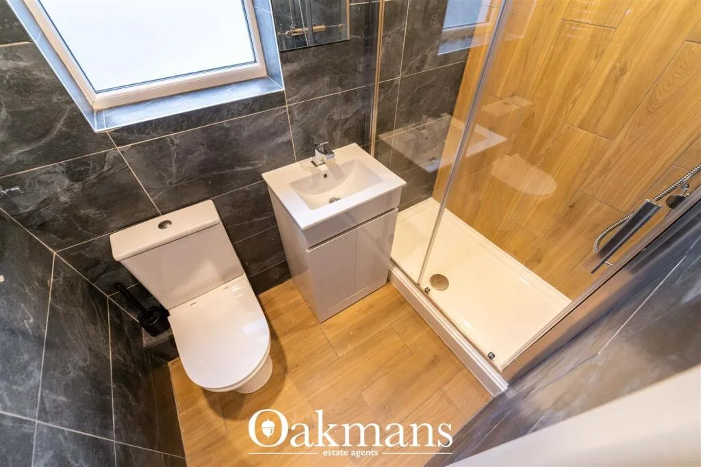 6 bedroom house for rent