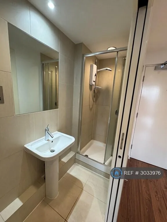 Studio flat for rent