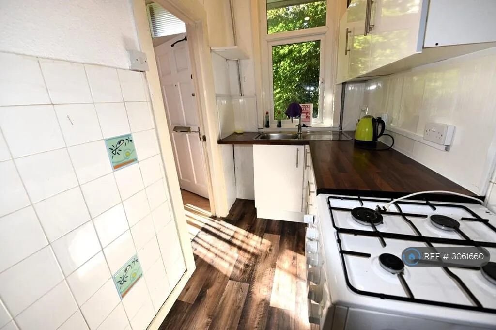 2 bedroom end of terrace house for rent