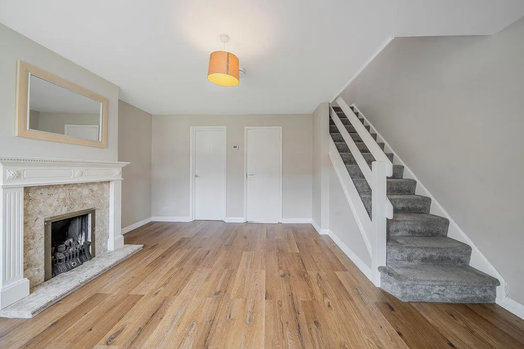 3 bedroom semi-detached house for rent
