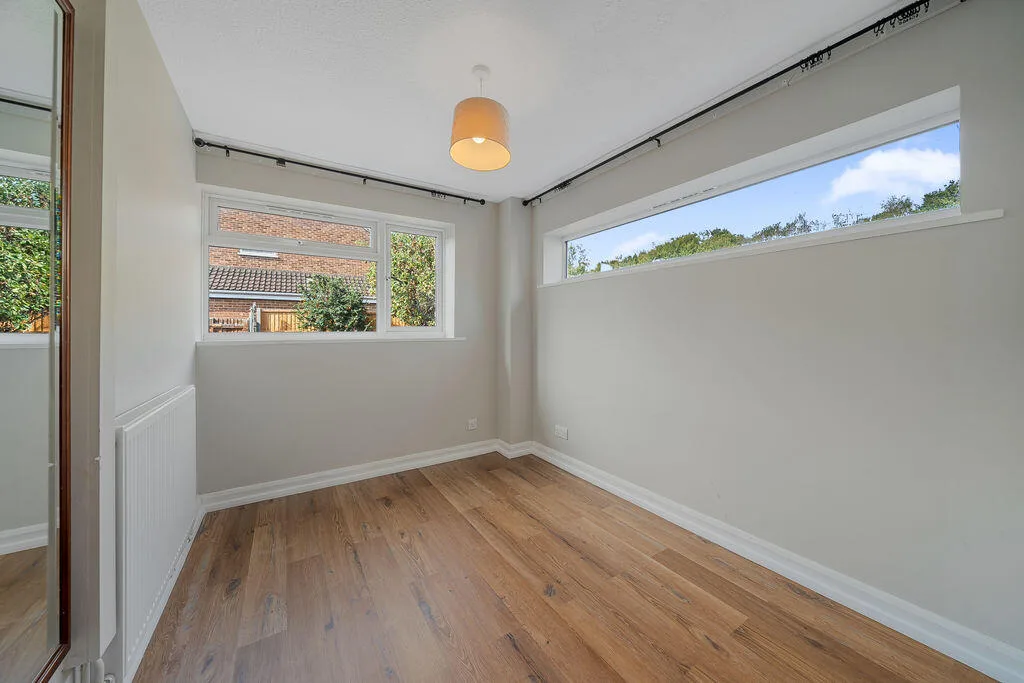 3 bedroom semi-detached house for rent