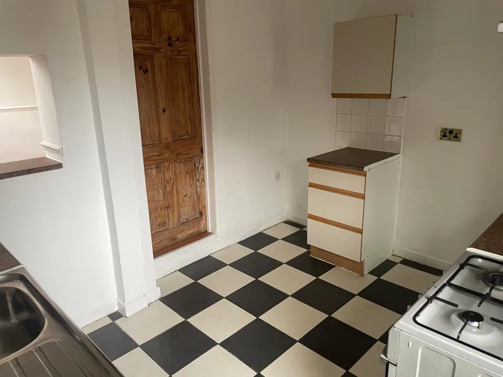 2 bedroom house for rent