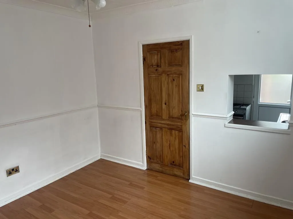 2 bedroom house for rent