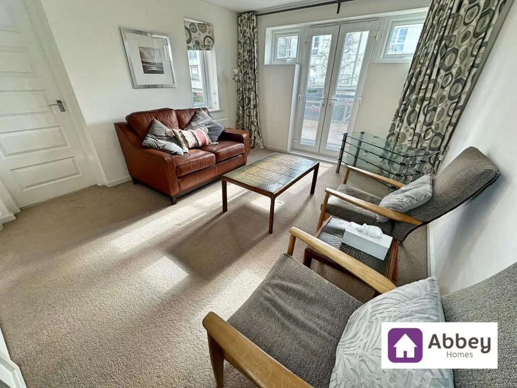 3 bedroom link detached house for rent