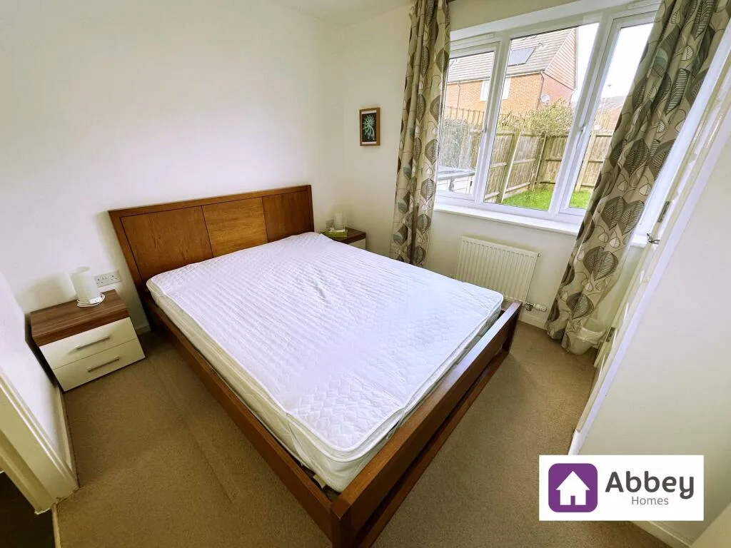 3 bedroom link detached house for rent