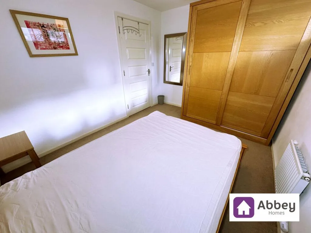 3 bedroom link detached house for rent