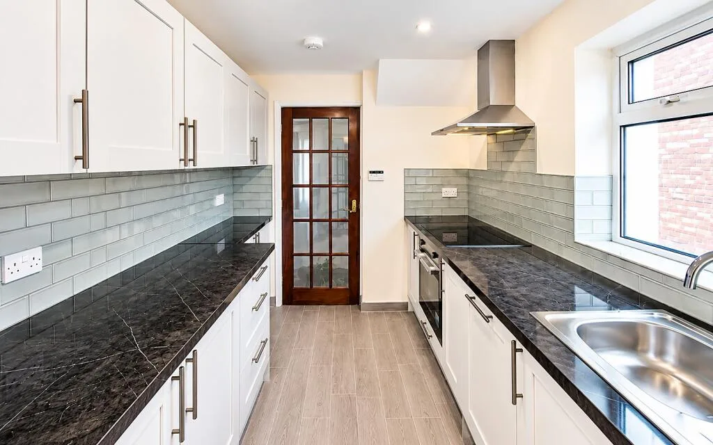 3 bedroom semi-detached house for rent