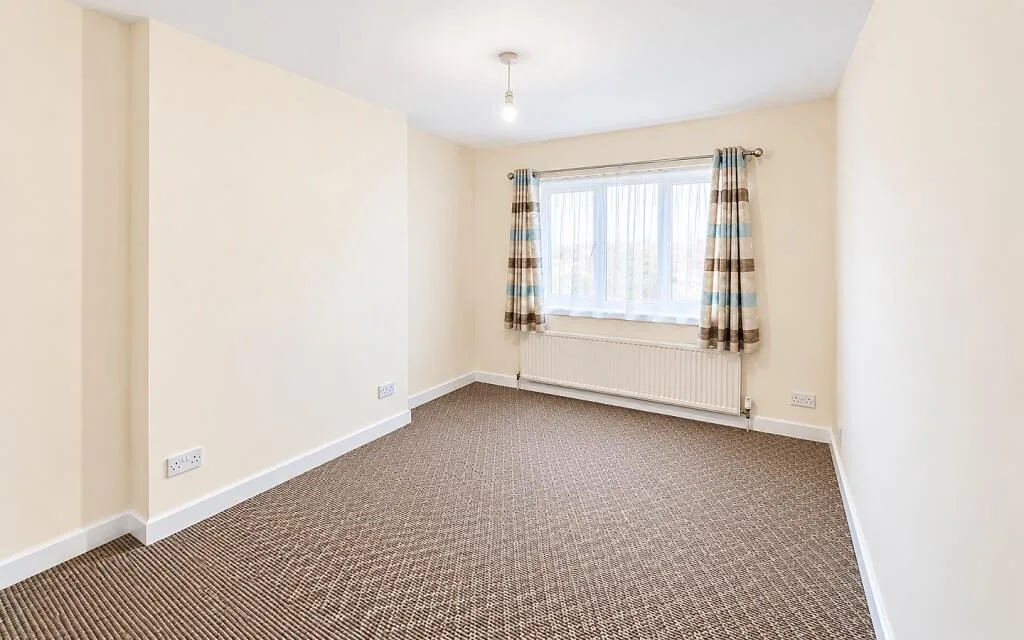 3 bedroom semi-detached house for rent