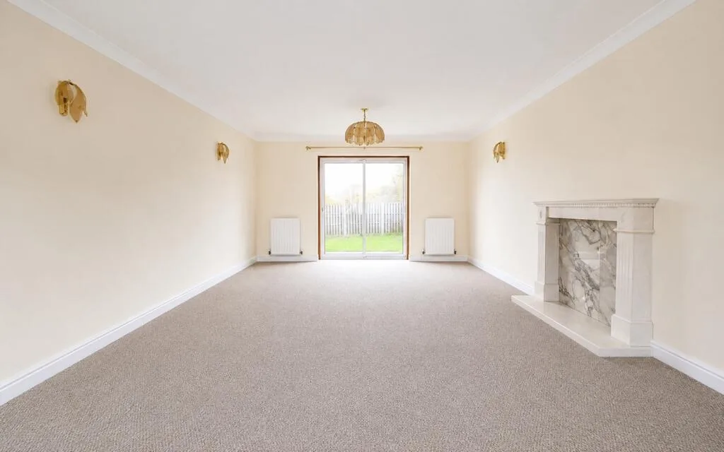 4 bedroom detached house for rent