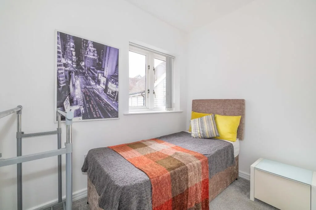 3 bedroom flat for rent