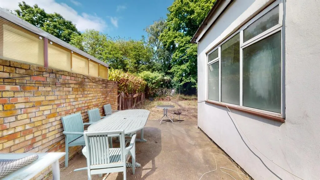 3 bedroom flat for rent