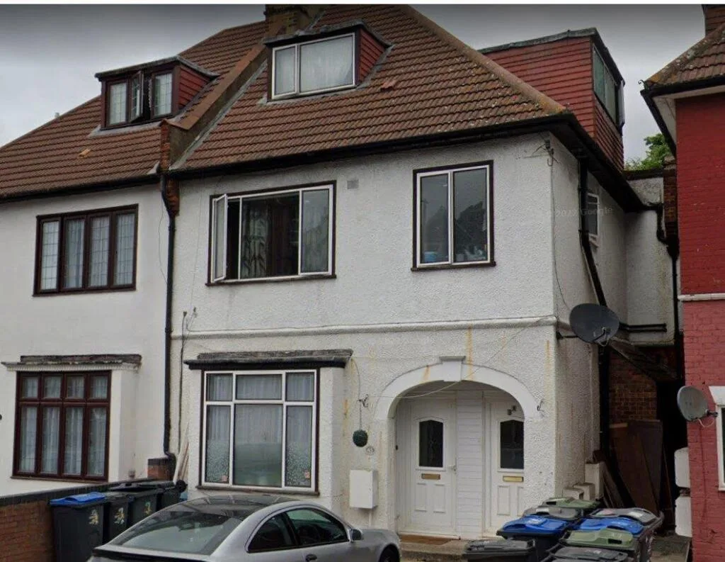 3 bedroom flat for rent