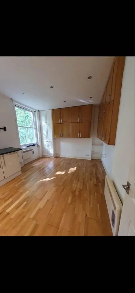 Studio flat for rent