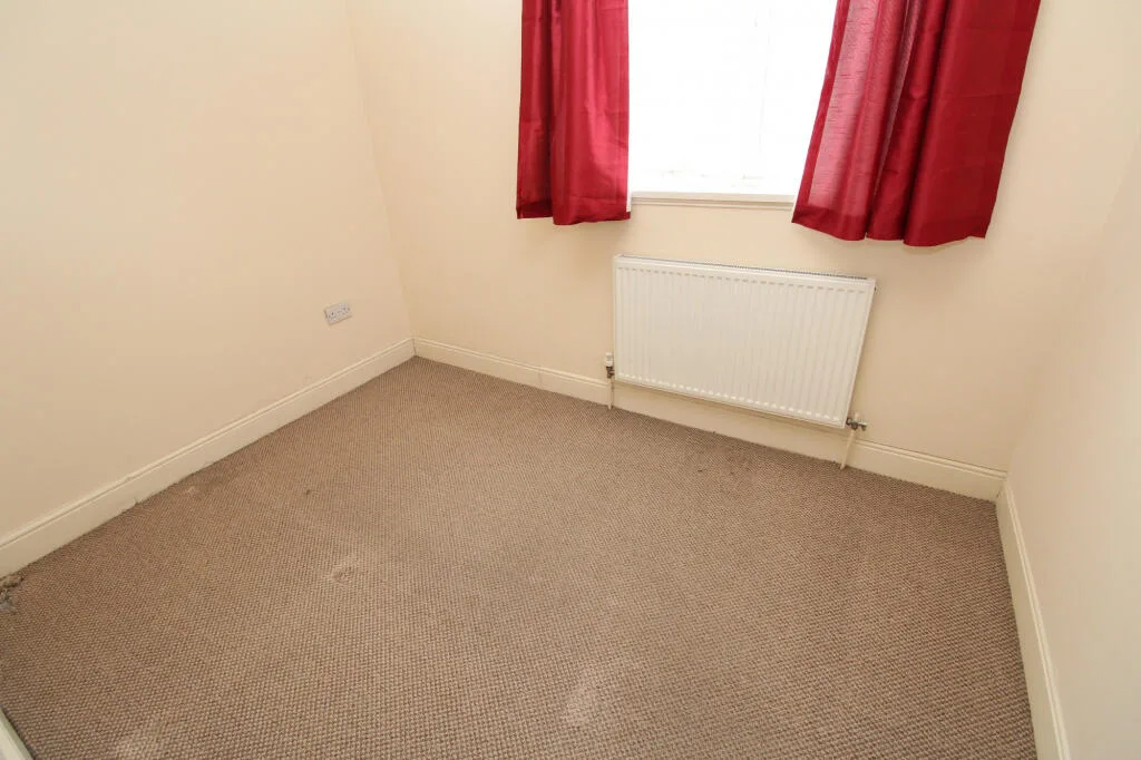 2 bedroom maisonette for rent