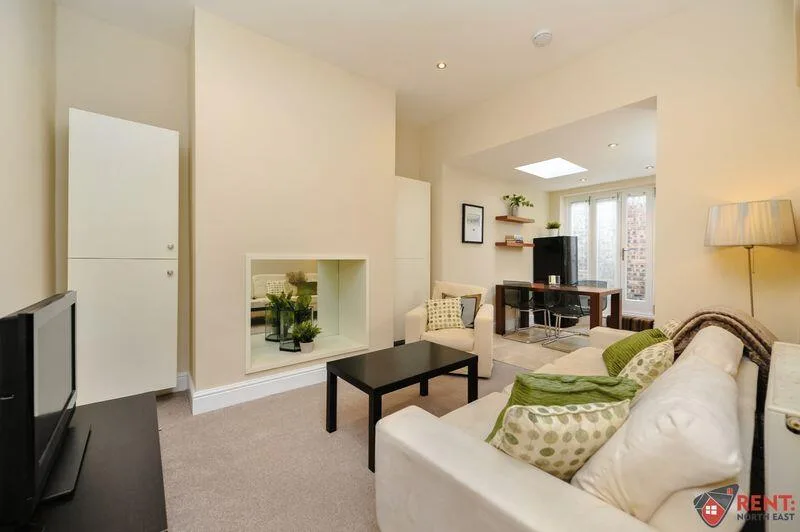 4 bedroom terraced house for rent