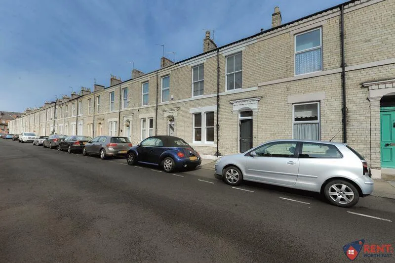 4 bedroom terraced house for rent