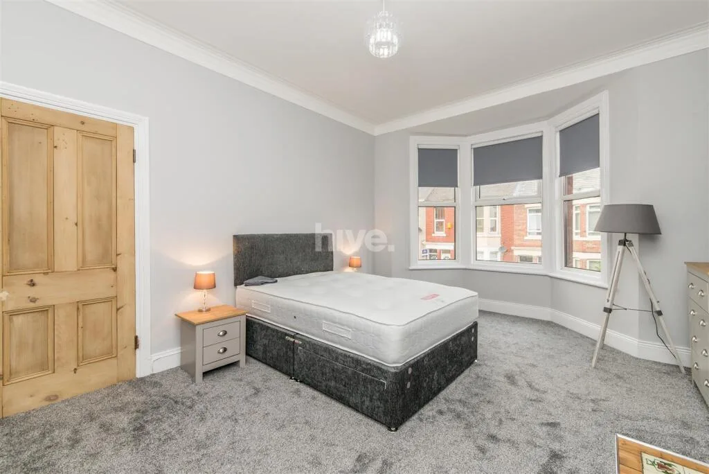 3 bedroom flat for rent