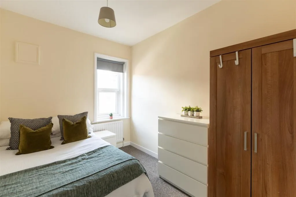 4 bedroom terraced house for rent