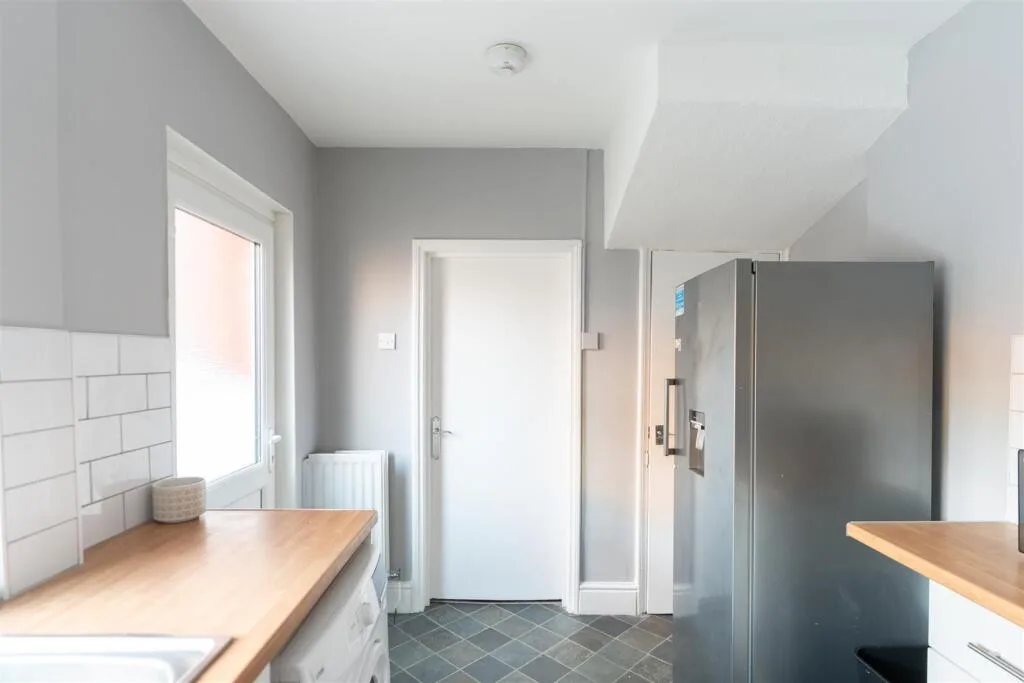 4 bedroom terraced house for rent