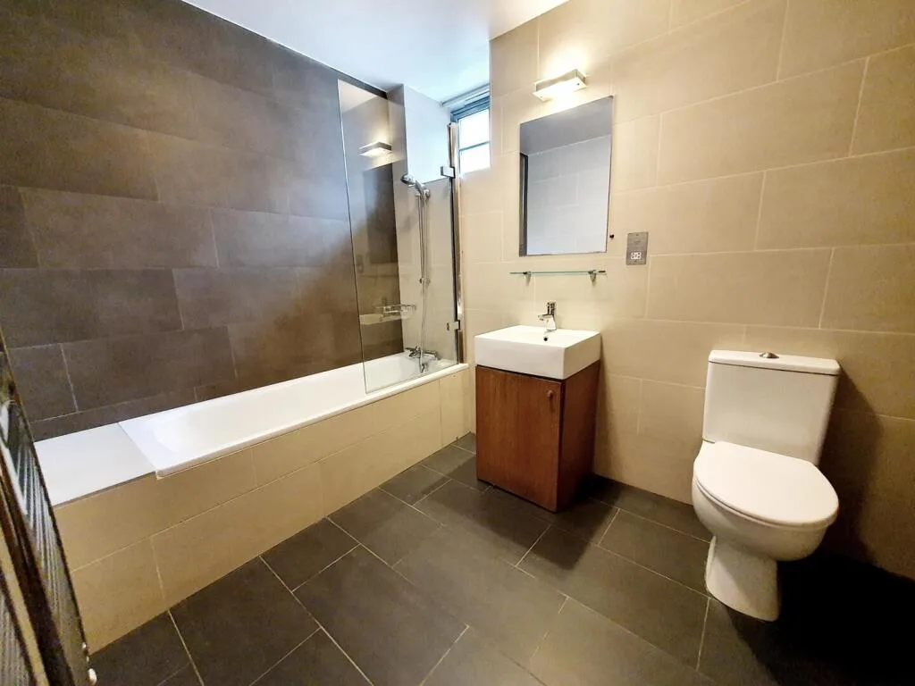 3 bedroom flat for rent